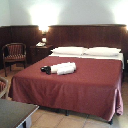 Casale Maginulfo Hotel Roccamandolfi Екстериор снимка