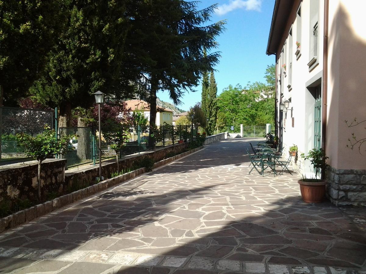 Casale Maginulfo Hotel Roccamandolfi Екстериор снимка
