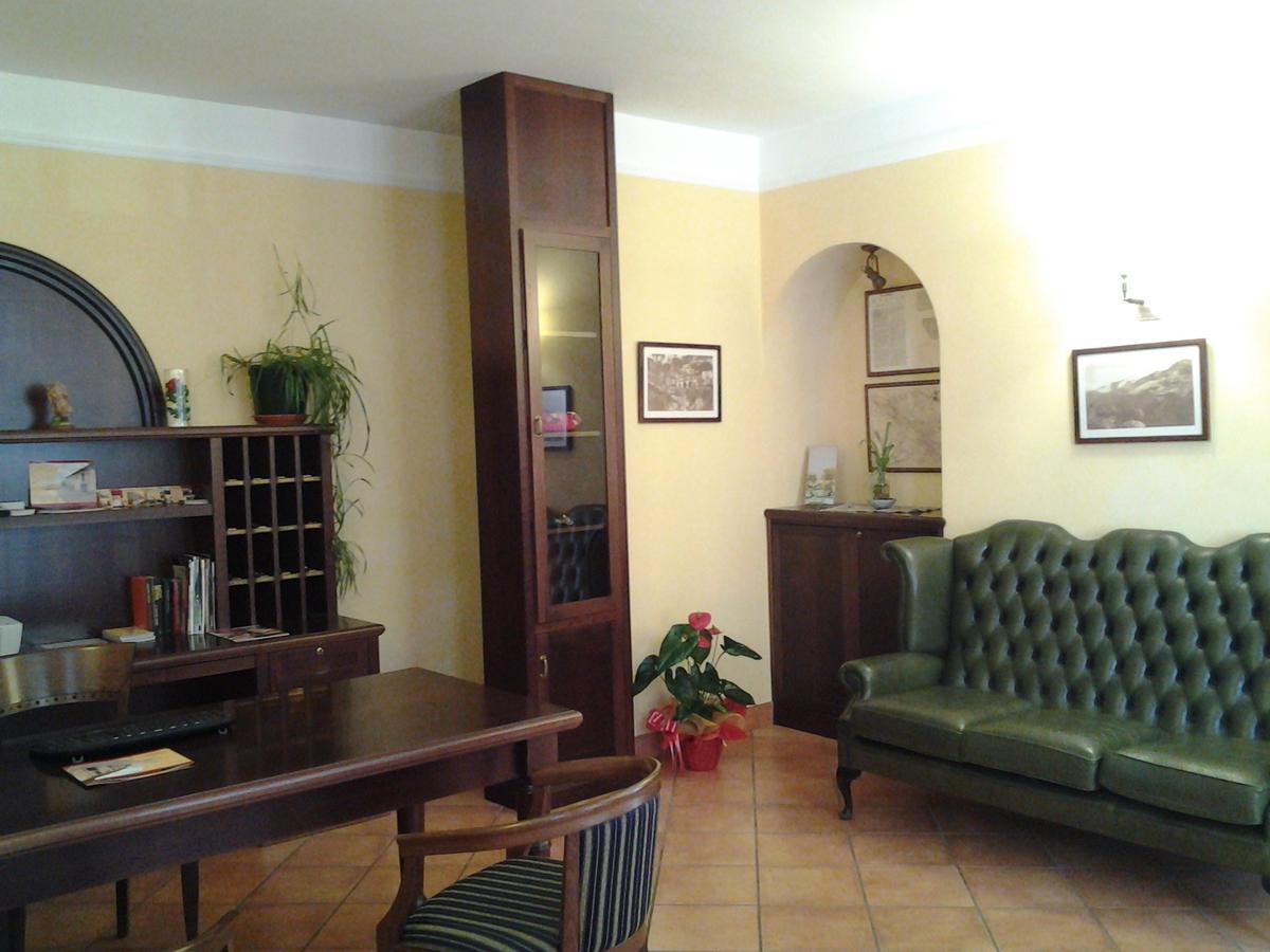 Casale Maginulfo Hotel Roccamandolfi Екстериор снимка